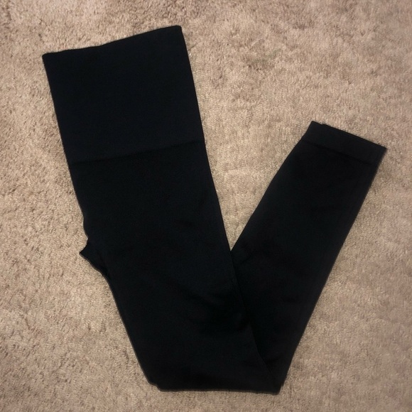 SPANX Look At Me Now Seamless Leggings Size Large - Picture 5 of 10